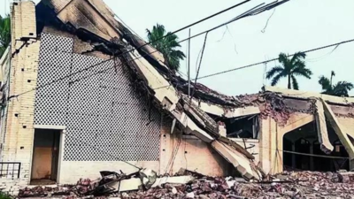 <p> A structure in Muridke damaged in Indian strike </p>
<p>“Decoding =” async “fetchpriority =” high “/></p></div>
</div>
</div>
<div class= यूके चैनल ऑपरेशन सिंदूर में नष्ट किए गए मुरिडके साइट के लिए जिहादी सामग्री का पता लगाता है
