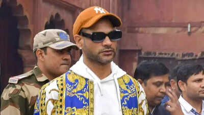 Shikhar Dhawan (PTI Photo) 'Ghatiya desh ne fir ... ': Shikhar Dhawan tears into Pakistan over ceasefire violation