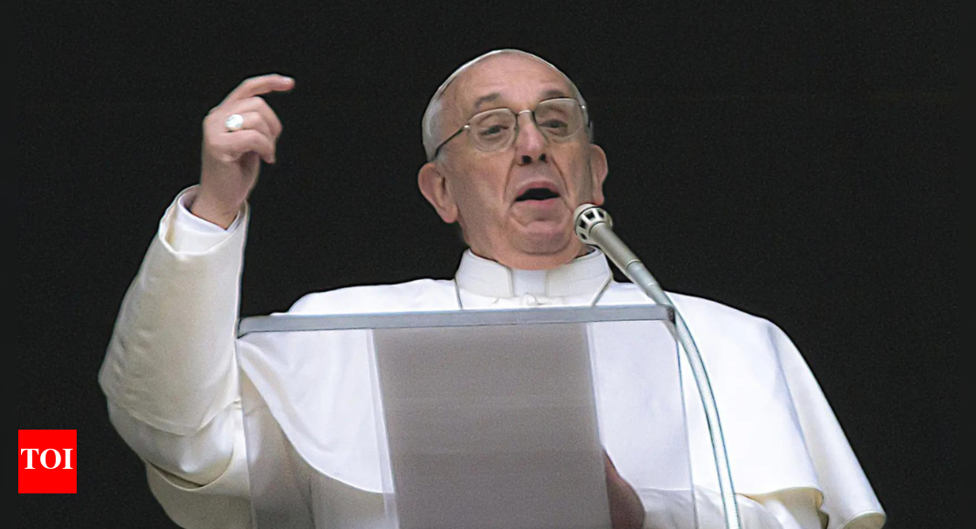 What is the traditional Sunday blessing that popes deliver in St. Peter's Square?