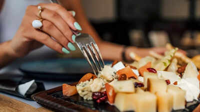 Midnight cravings? Healthy foods to satiate your hunger pangs
