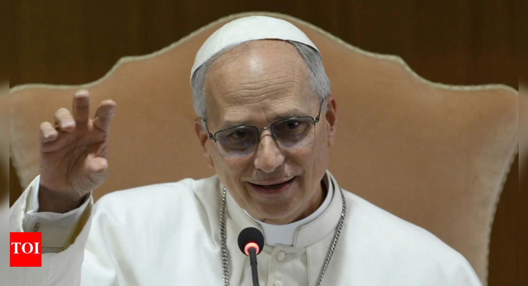 Jubilant Peruvians celebrate new pope at mass in adoptive city