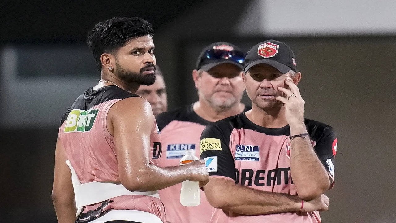 'Ricky stepped out of the flight': IPL teams hopeful to have full squads for remainder of tournament