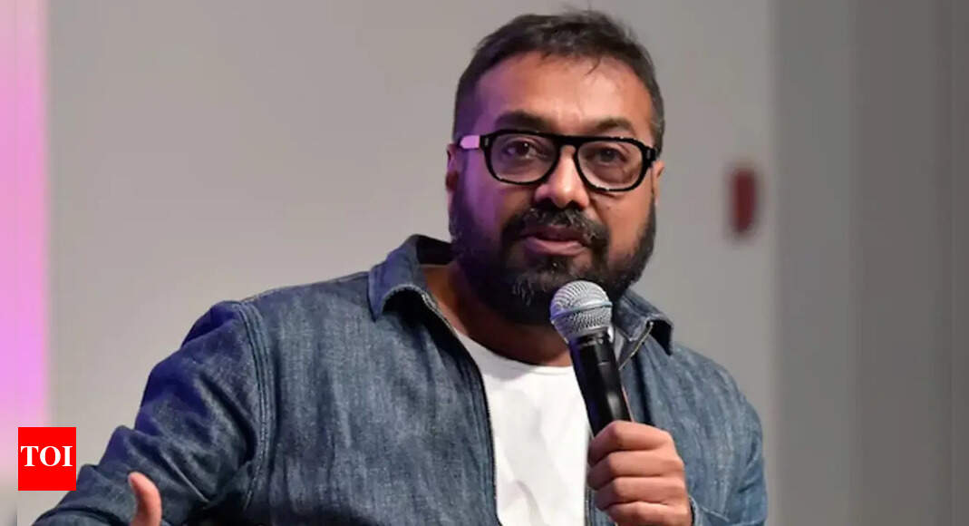 अनुराग कश्यप पैन-इंडिया सिनेमा क्रेज में डग करता है: “केवल 1% सफल होता है, लेकिन हर कोई इस मायावी रुपये का पीछा करता है 800-900-1000 करोड़” “ अनुराग कश्यप पैन-इंडिया सिनेमा क्रेज में डग करता है: “केवल 1% सफल होता है, लेकिन हर कोई इस मायावी रुपये का पीछा करता है 800-900-1000 करोड़” “