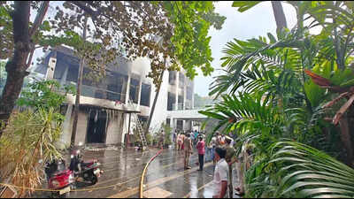 Elderly couple killed in Valasaravakkam fire