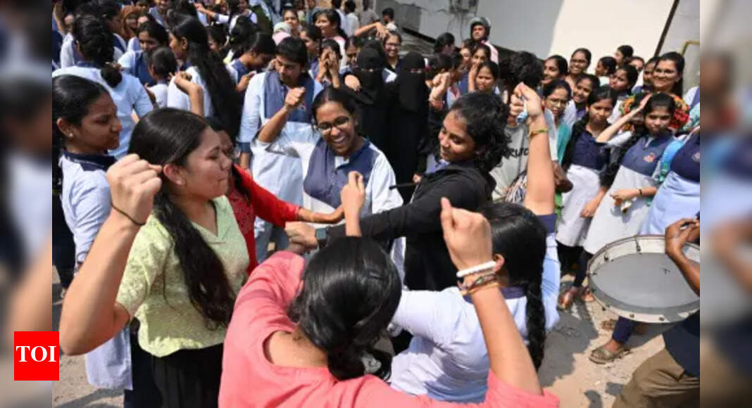 JEE Advanced admit card 2025 to release today: Check details here