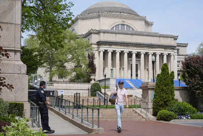  Over 70 students suspended at Columbia for simply studying in protest site