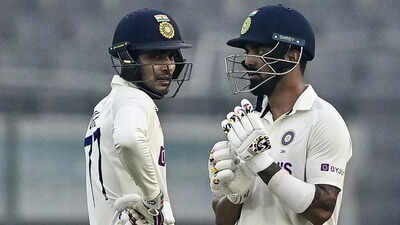 Who should captain Team India in England?