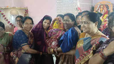 Lavish ‘lagna dhara’ ceremony marks doll wedding festival