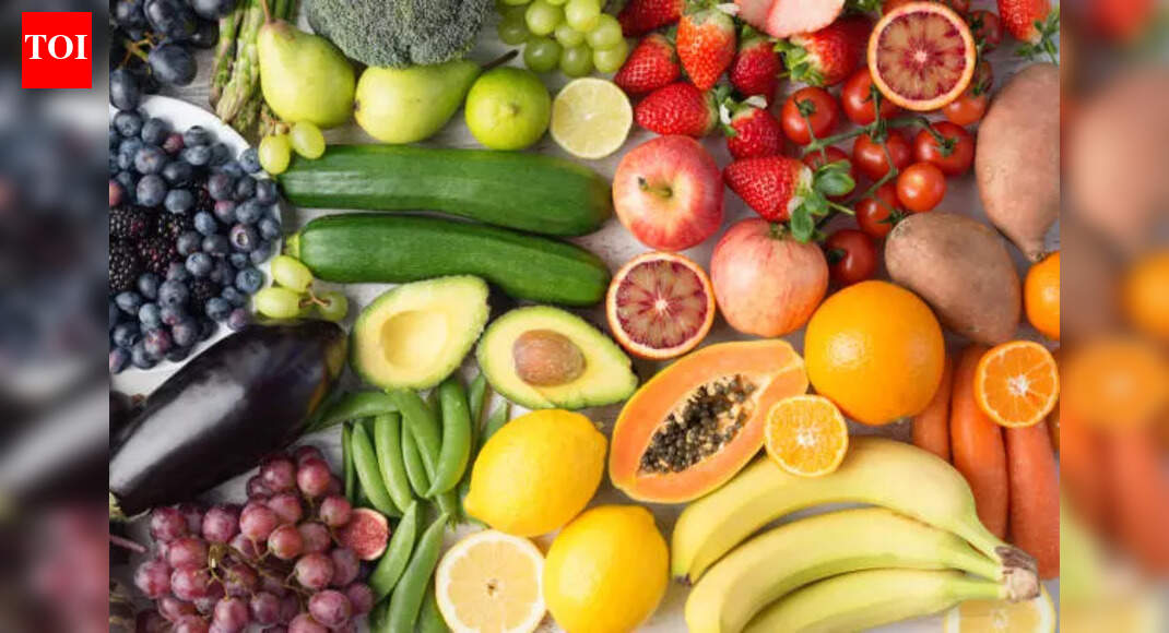 5 vegetables and fruits you should eat every day for glowing skin