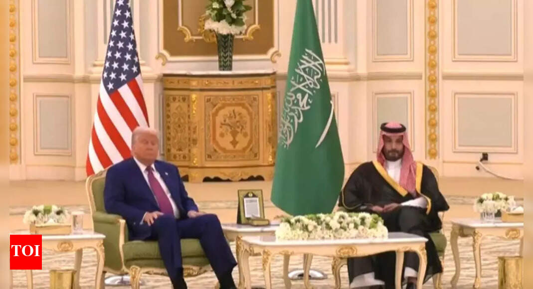 US, Saudi sign $142 billion arms deal as Trump begins 4-day Middle East tour