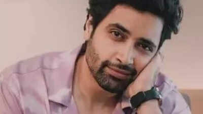 Adivi Sesh responds to Japanese fan's request seeking photo with him in Tokyo