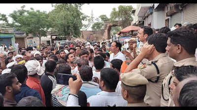 Refused to deliver samosa to nearby office, sweet shop owner shot dead by group of 4 in Haryana