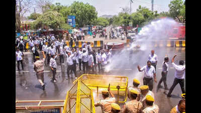 Water cannon used to disperse lawyers