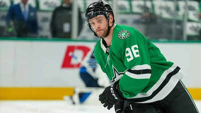 Mikko Rantanen dominance gives Stars edge over shaky Jets