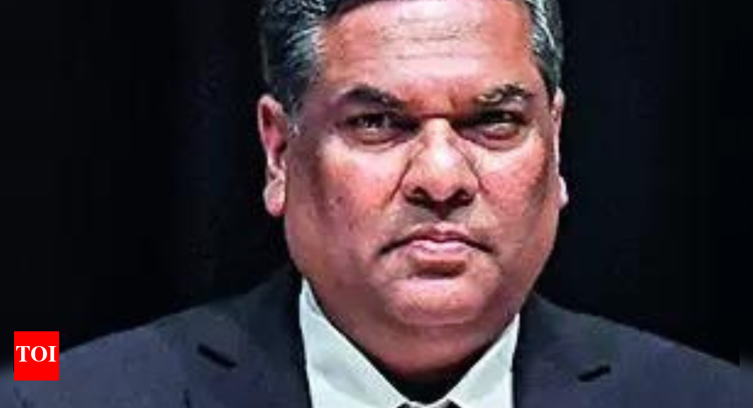Public trust has to be earned, it can't be commanded: Justice Khanna