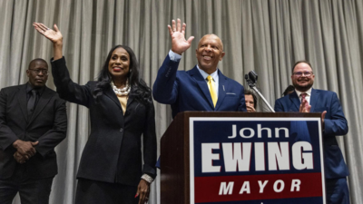  John Ewing becomes Omaha’s first black mayor