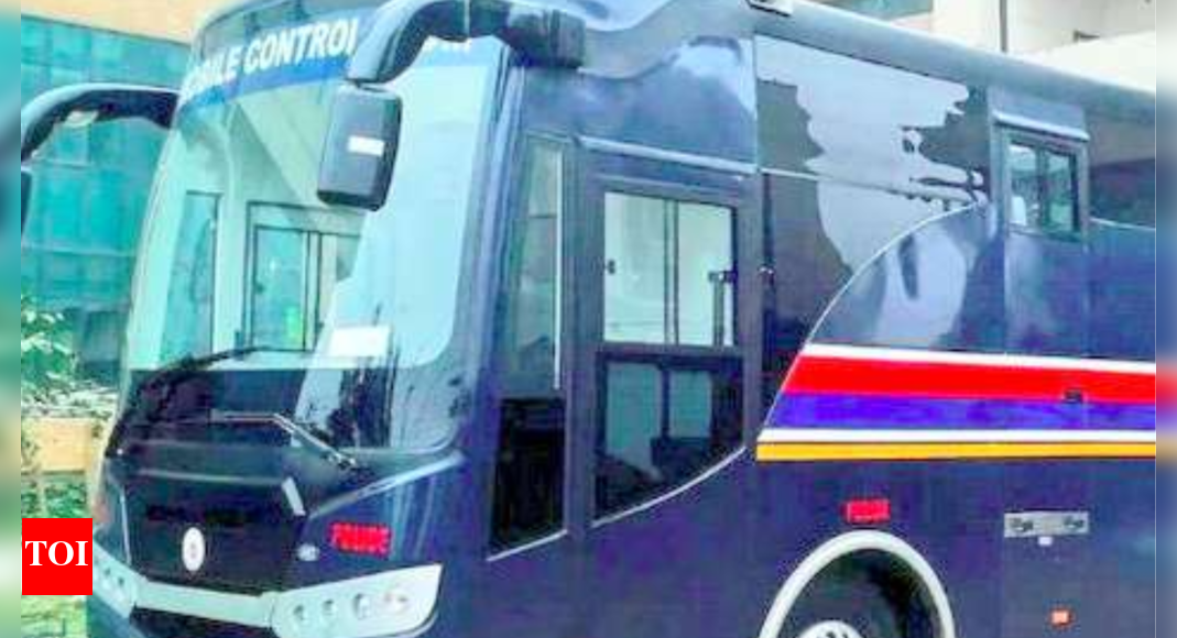 Biryani served to gangster Gaja Marne in police van; 5 Pune cops suspended