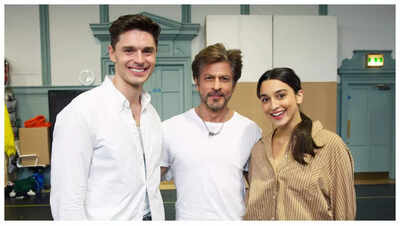Shah Rukh Khan visits Aditya Chopra’s 'Come Fall In Love – The DDLJ Musical' rehearsals in London