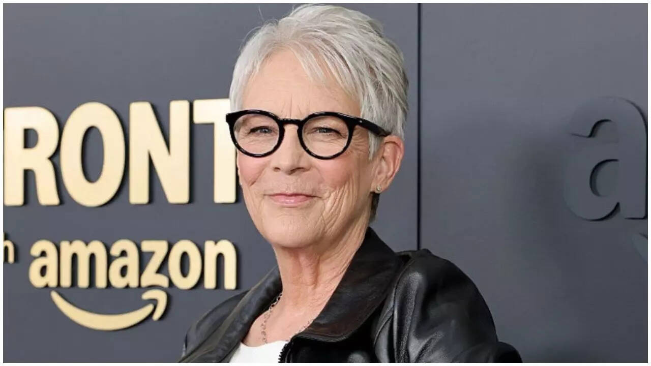 Jamie Lee Curtis opens up about painful past; shares how a cruel comment  led to surgery, addiction, and ultimately, self-acceptance | - The Times of  India