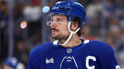  Fans rage as Mitch Marner praises Auston Matthews despite playoff disappearance