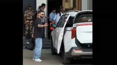 Virat Kohli, Anushka Sharma leave for Bengaluru ahead of IPL restart