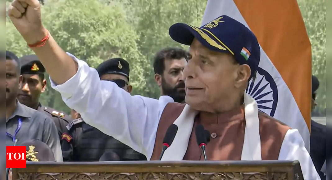 'Pak jahan khada hota hai ...': Rajnath tweaks Bachchan's dialogue to slam Islamabad
