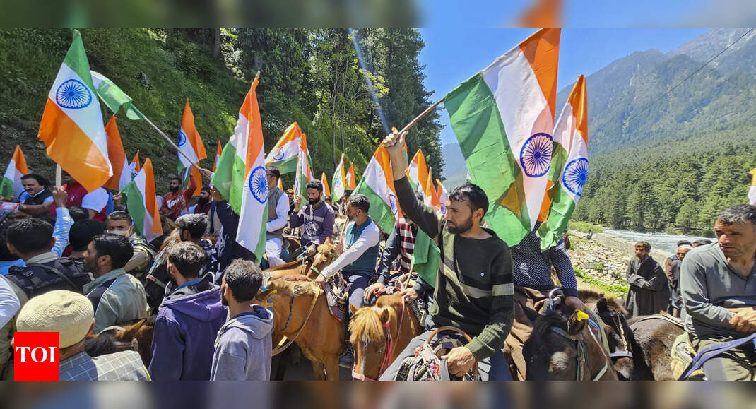 BJP takes Tiranga rally to Pahalgam, thousands march in Srinagar