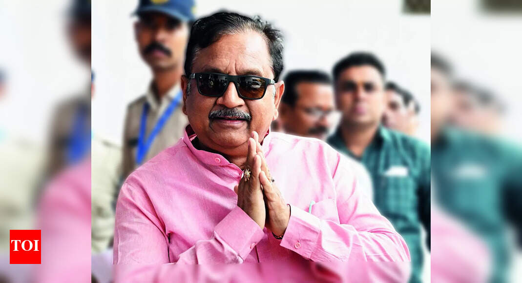 ‘Should be careful’: SC raps MP min for remarks aimed at Col Qureshi