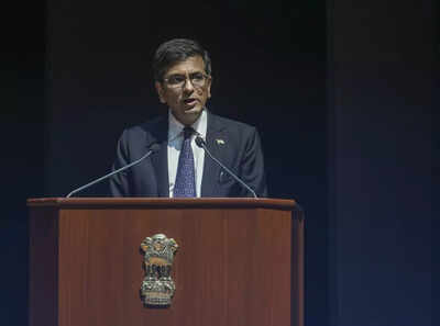 Former Chief Justice of India DY Chandrachud Former CJI D Y Chandrachud appointed as 'distinguished professor' at NLU Delhi