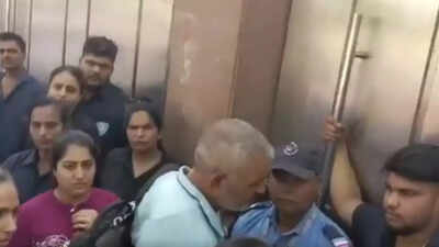 Bouncers at school gate: Parents accuse DPS Dwarka of inhumane practices over fee hike