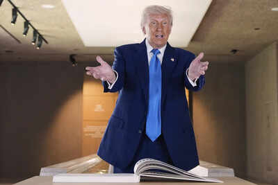 Trump announces over $200 billion in US-UAE deals; Etihad orders 28 Boeing jets