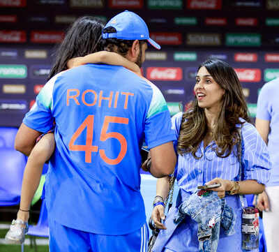 Rohit Sharma with his wife Ritika Sajdeh and daughter Samaira Emotional Ritika Sajdeh in tears as Rohit Sharma stand inaugurated at Wankhede - Watch