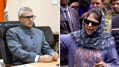 Omar, Mufti spar over ‘weaponising’ water, patriotism, pro-Pakistan tilt