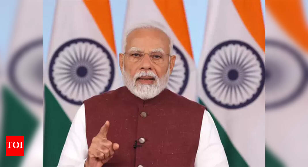 प्रधान मंत्री ने सिक्किम के लोगों को अपनी राज्य पर बधाई दी, उत्तरी कैरोलिना ने जे एंड के राज्य के बारे में पूछा