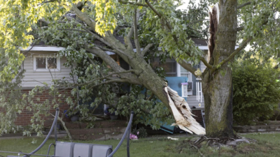 At least 4 dead after tornado and severe storm batters St Louis, mayor says