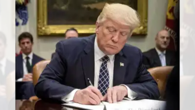 US President Donald Trump US states oppose AI regulation ban in Trump tax bill