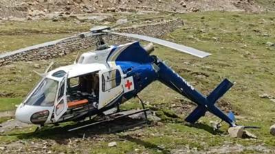 Air ambulance crashes while landing at Kedarnath, narrow escape for pilot, doctor and nursing staff