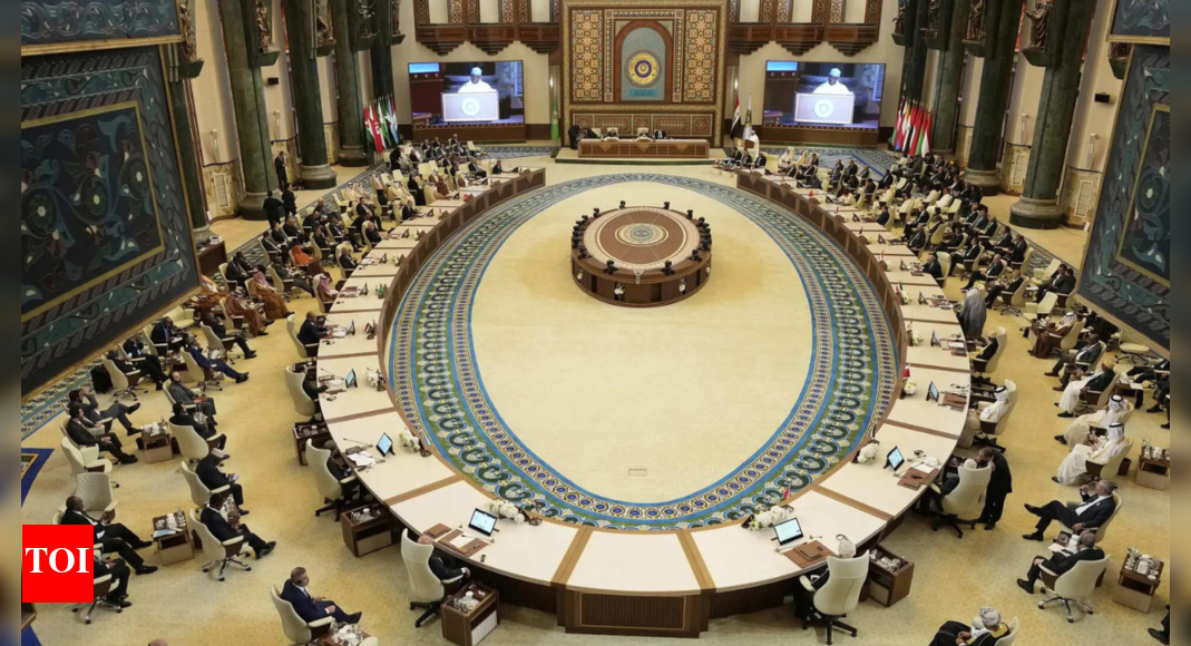 Arab leaders promise to work on reconstruction of Gaza and again press for a ceasefire