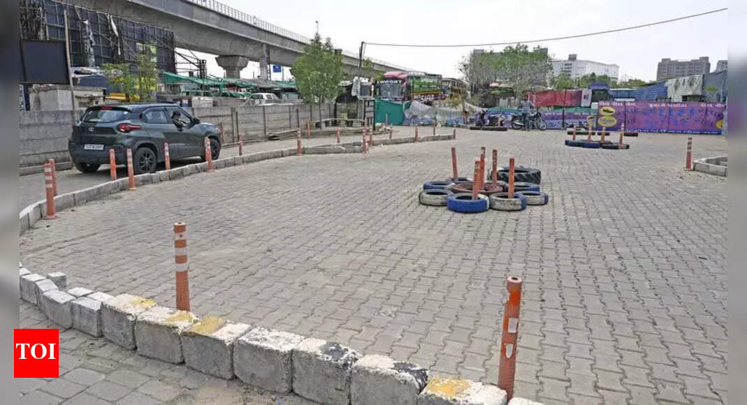 Licence to skill: Mock tracks help drivers clear DL test | Ahmedabad ...