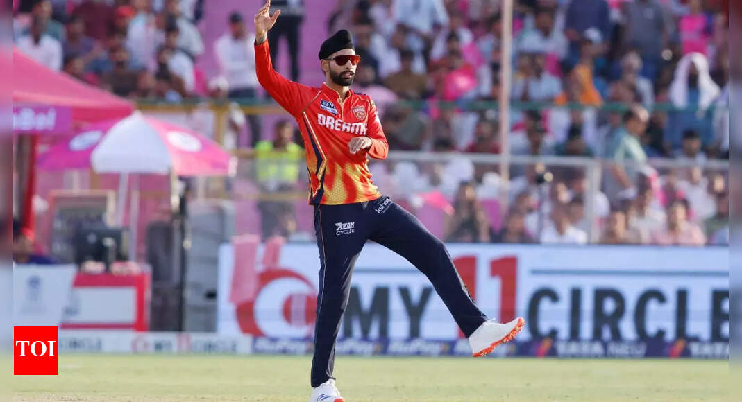 RR vs PBKS Live: Brar castles Parag, Rajasthan in trouble