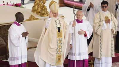 Pope Leo XIV to meet Zelenskyy at Vatican Sunday, recalls 'martyred Ukraine'