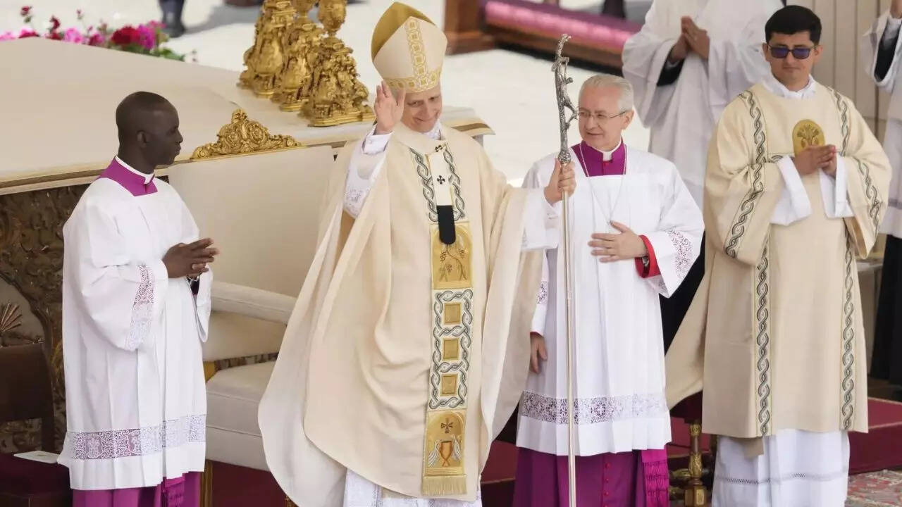 Pope Leo XIV to meet Zelenskyy at Vatican Sunday, recalls 'martyred ...