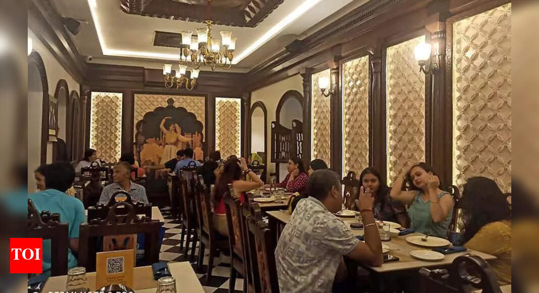 Kolkata Restaurants See Surge in Footfall Amid Summer Vacation