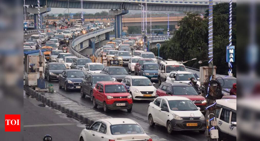 Kolkata Vehicle Registrations Surge, Raising Concerns on Congestion