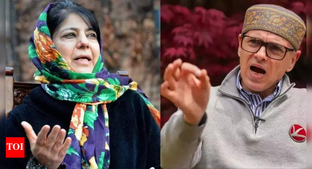 मेहबुबो, उमर, सैन्य क्षेत्र से दुनिया से बात करते हैं