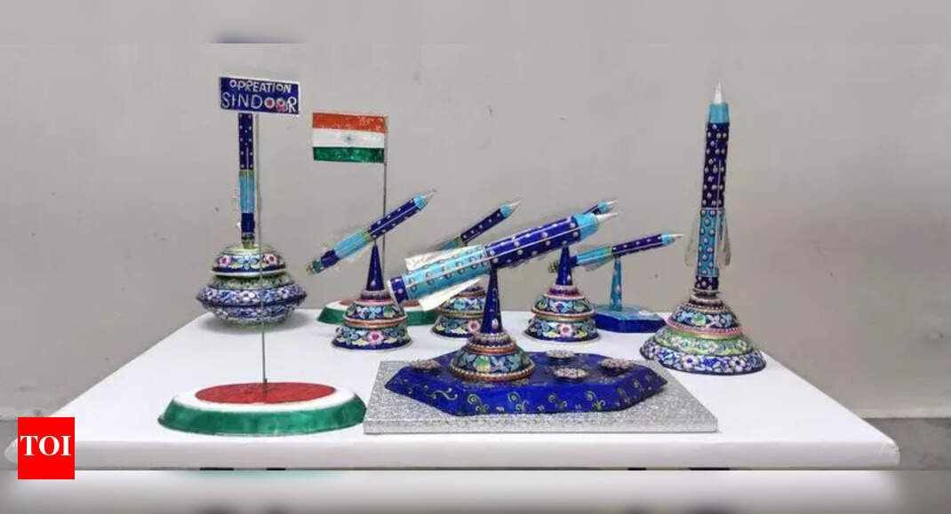 BrahMos Replica Fuels Demand for Kashi Pink Enamel Crafts