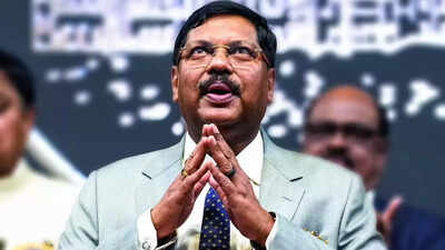 संविधान उच्चतम है, इसके सभी पंख एक साथ काम करना चाहिए: CJI