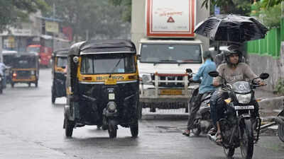IMD predicts light to moderate rain in Mumbai, neigbouring districts today