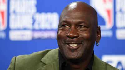 Rare Michael Jordan jersey from 1992-93 sells for whopping $2.6 million