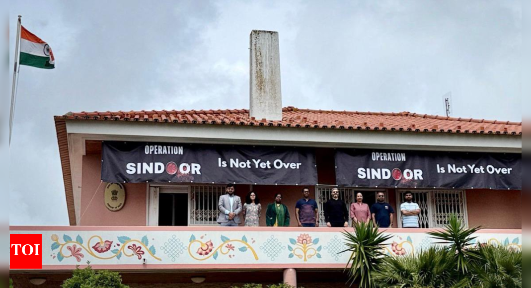 Indian diplomats in Portugal respond to Pak protesters with posters